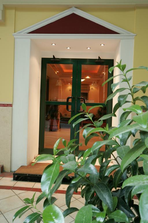 Alma Hotel Athene Buitenkant foto