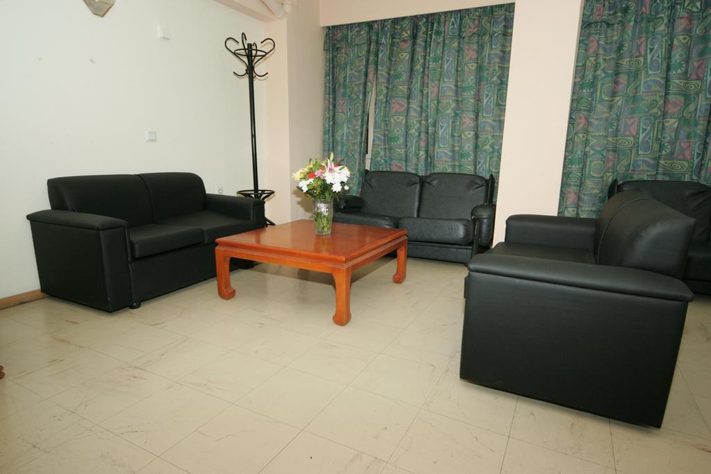 Alma Hotel Athene Buitenkant foto