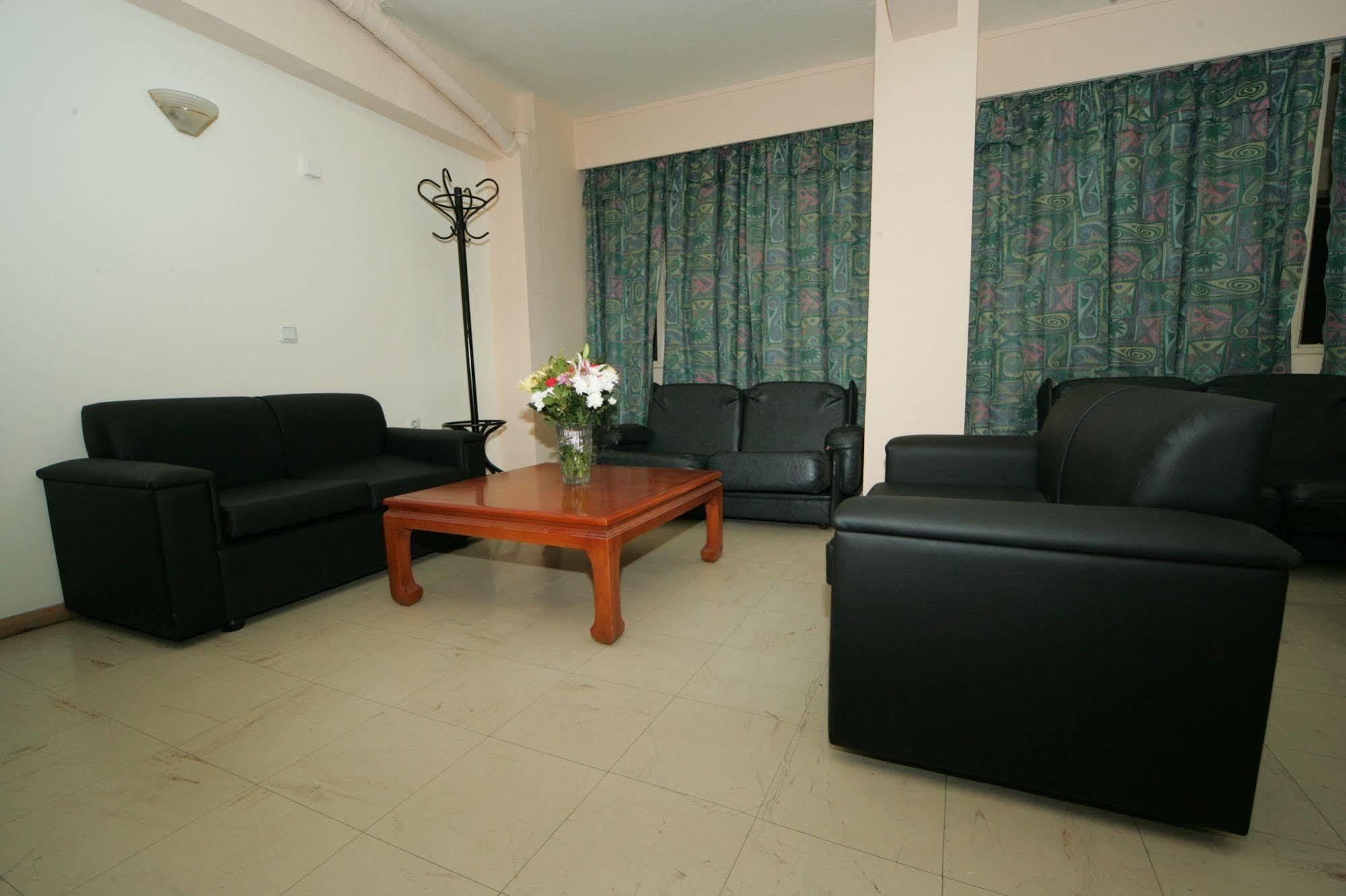 Alma Hotel Athene Buitenkant foto